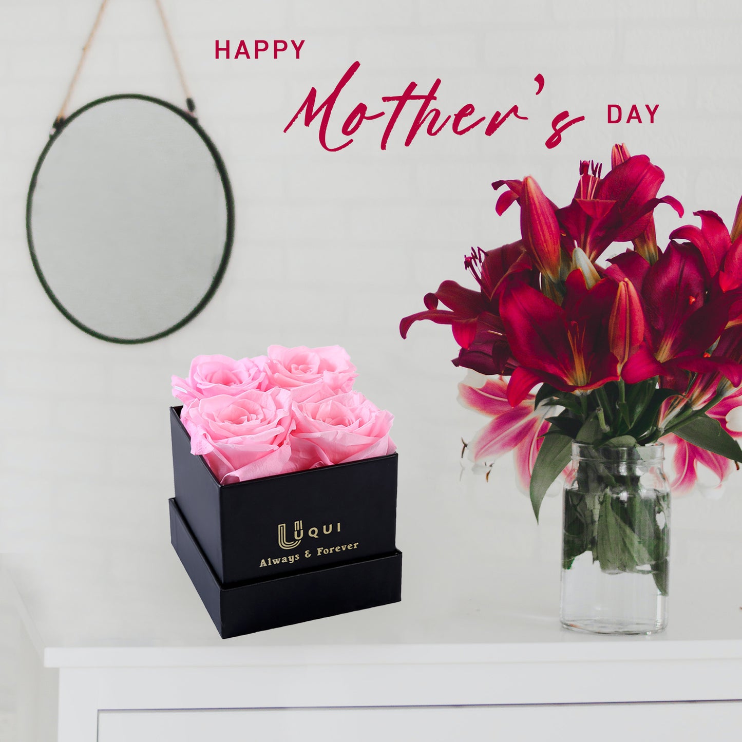 U UQUI 4 Roses Flowers Box And Necklace
